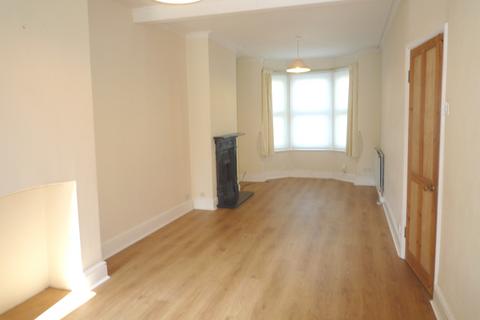 2 bedroom detached house to rent, Addison Road, Reading