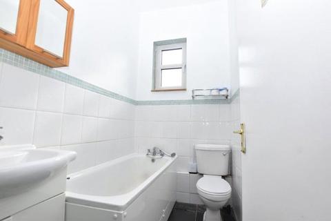 1 bedroom apartment to rent, Birchanger Road, London, SE25