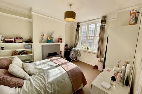 4 bedroom flat to rent, Pocock Street, London SE1