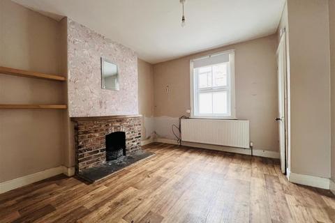 2 bedroom end of terrace house for sale, Dunroyal, Helperby, York