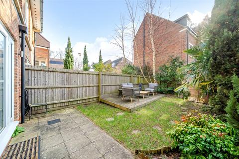 9 Acorn Way, Orpington, BR6 7FG