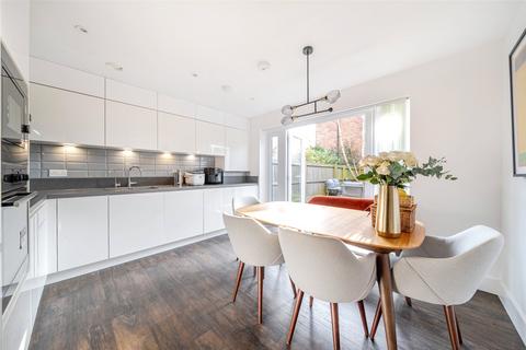9 Acorn Way, Orpington, BR6 7FG