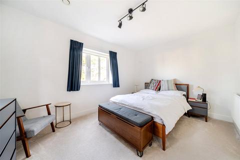 9 Acorn Way, Orpington, BR6 7FG
