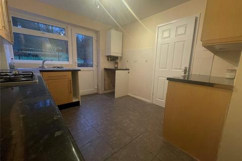 3 bedroom semi-detached house to rent, Deans Close, Flintshire CH6