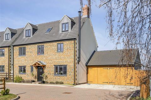 5 bedroom detached house for sale, Byfield, Daventry, Northamptonshire