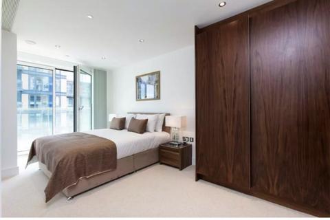 3 bedroom apartment for sale, Lincoln Plaza, London E14