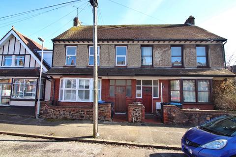 2 bedroom maisonette to rent, Arundel Road, Margate