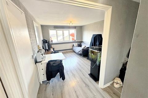 1 bedroom flat to rent, Mortlock Court, Whitta Road, Manor Park