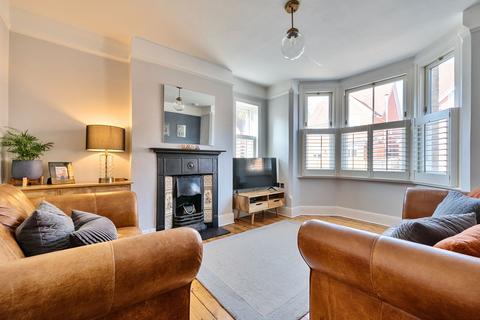 6 The Square, Spencers Wood, Reading, RG7 1BS