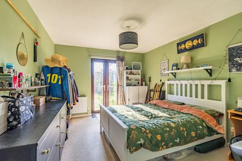 5 Mountbatten Close, St Albans, AL1 5AX