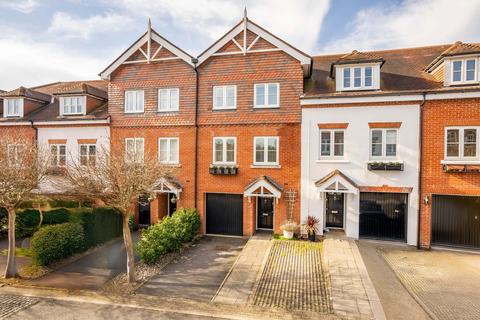 3 bedroom terraced house for sale, Pegasus Place, Hertfordshire AL3