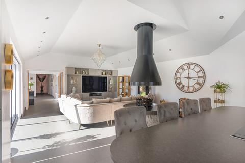 1 Brook End, Hatch, Sandy, SG19 1PP