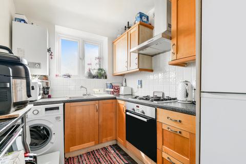 undefined, Central Gardens, Morden SM4