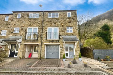 Jubilee Way, Todmorden OL14