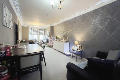 2 bedroom end of terrace house for sale, Chadwin Road, London E13