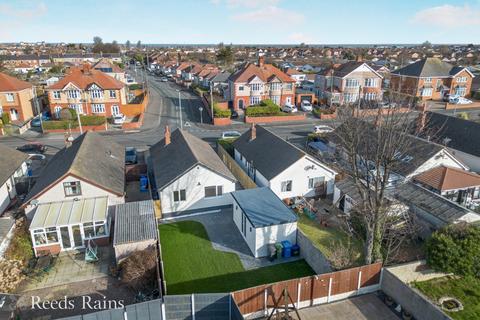 2 bedroom bungalow for sale, Dyserth Road, Denbighshire LL18