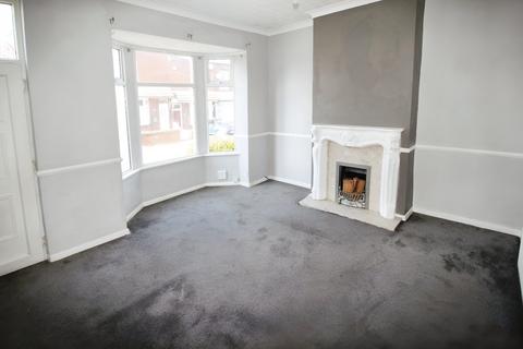 4 bedroom terraced house to rent, Haigh View, Leeds LS26