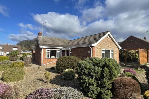 2 bedroom bungalow for sale, Grasmere Gardens: Gunthorpe