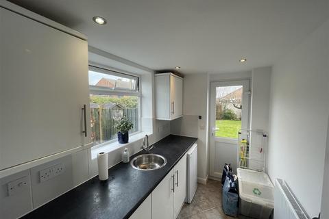 1 Arundel Close, Wirral, CH61 8TB
