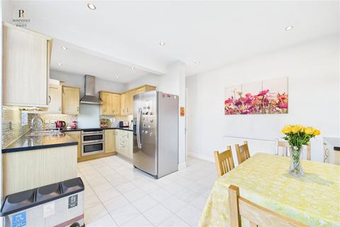 15 Garden Close, Wallington, SM6 8LW
