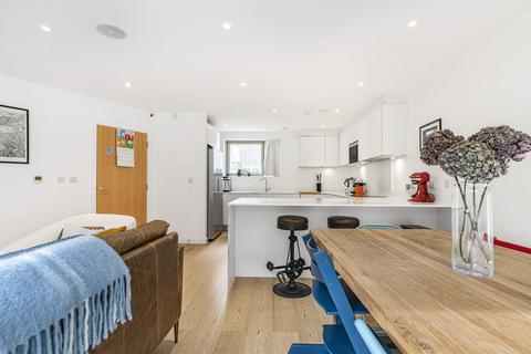 4 bedroom mews for sale, Vision Terrace, London, SE22