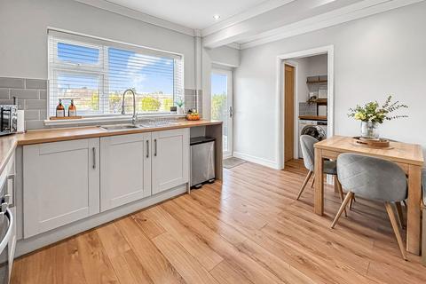 61 The Moat, Stoke-on-trent, ST3 6ND