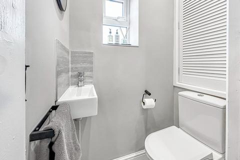 61 The Moat, Stoke-on-trent, ST3 6ND
