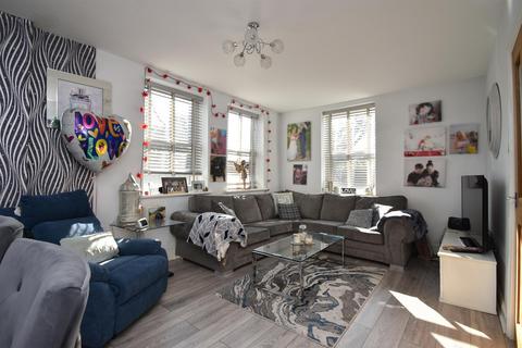 1 bedroom flat for sale, The Green, St. Leonards-On-Sea