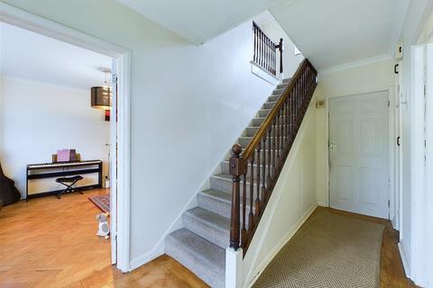 3 bedroom detached house for sale, Valley Road, Kenley CR8