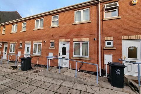 3 bedroom terraced house to rent, Law Street, Leicester LE4