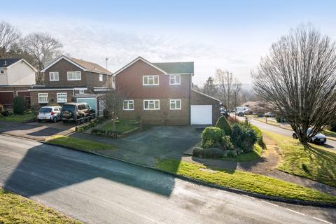 3 bedroom detached house for sale, Glebelands, Pulborough, West Sussex