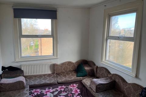 1 bedroom flat for sale, The Vale, London