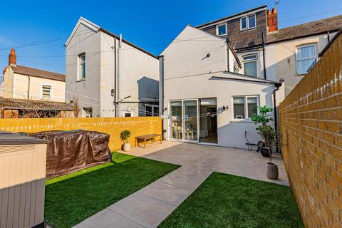 4 bedroom house for sale, Cambridge Street, Cardiff CF11