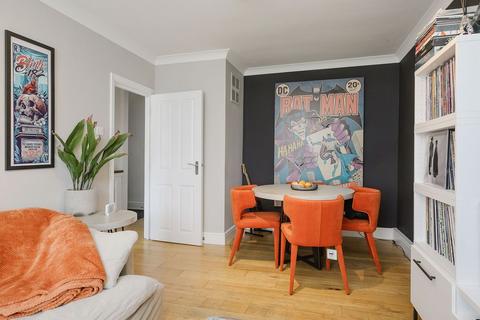 Flat 3, Castle Court Pollard Road, Morden, SM4 6EJ