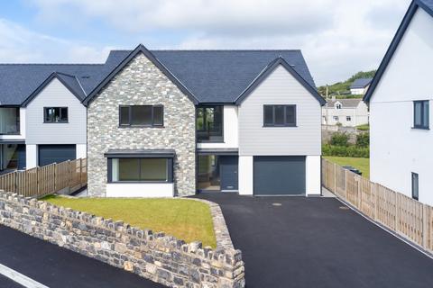 4 bedroom detached house for sale, Gwalchmai, Isle of Anglesey, LL65