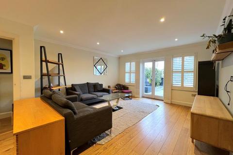 4 bedroom terraced house to rent, Addison Road, Guildford GU1