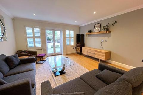 4 bedroom terraced house to rent, Addison Road, Guildford GU1