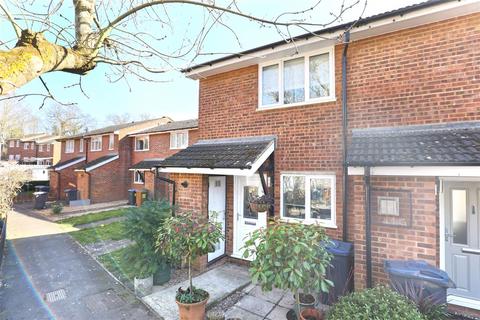 2 bedroom end of terrace house for sale, Wheatsheaf Drive, Ware