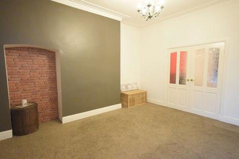 3 bedroom flat to rent, St Vincent Street, South Shields