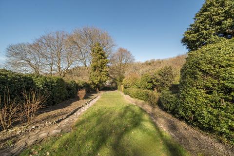 3 bedroom semi-detached house for sale, Hillbury Road, Warlingham CR6