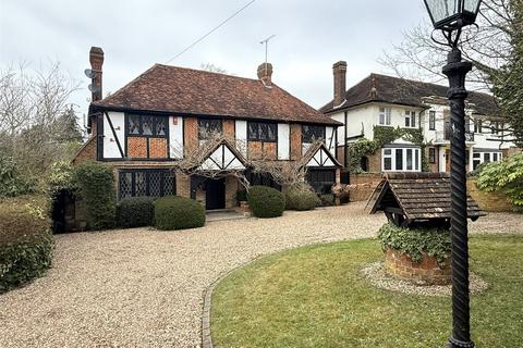 5 bedroom detached house to rent, Brookmans Avenue, Brookmans Park, Hertfordshire, AL9