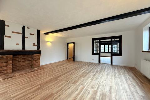 5 bedroom detached house to rent, Brookmans Avenue, Brookmans Park, Hertfordshire, AL9