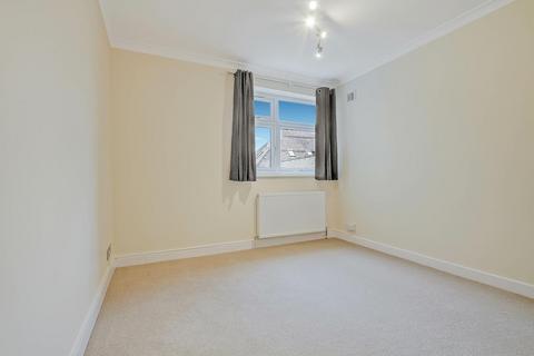 2 bedroom flat to rent, Greville  Court, South Vale, Harrow, HA1 3PL