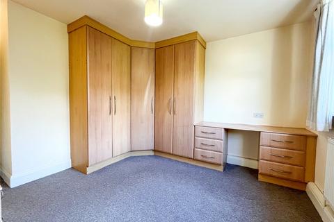 9 Frenches Court, Greenfield, Oldham, OL3 7AB