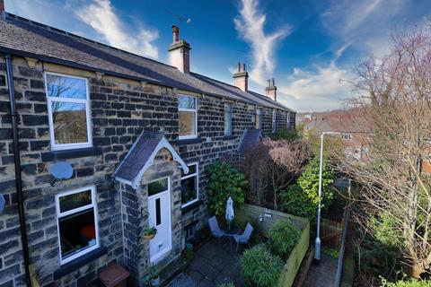 2 bedroom terraced house for sale, Oakfield Terrace, Horsforth, Leeds, LS18