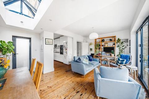 6 Canbury Avenue, Kingston Upon Thames, KT2 6JP
