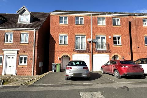 4 bedroom townhouse for sale, Willow Grove, Willenhall