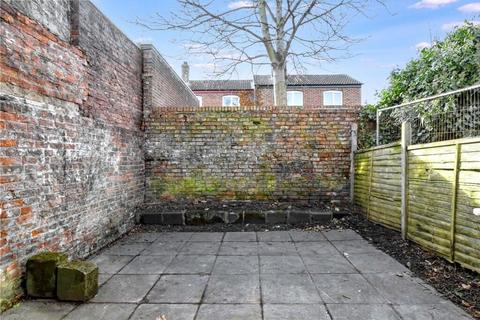 2 bedroom terraced house for sale, Heslington Road, York, North Yorkshire, YO10 5AR