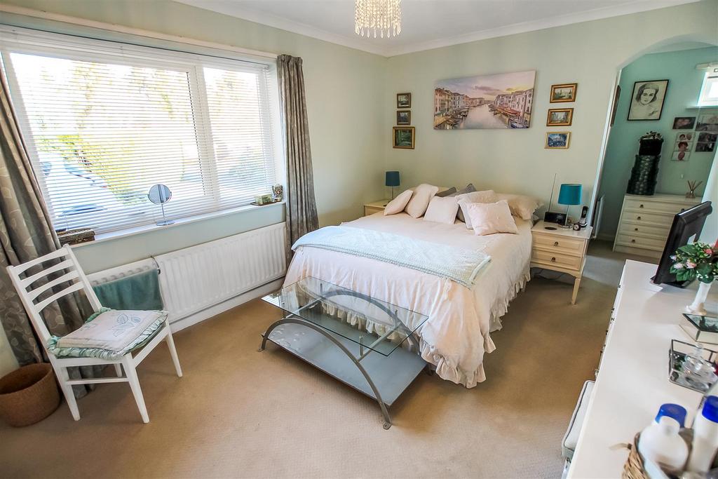 Bedroom One (1).jpg