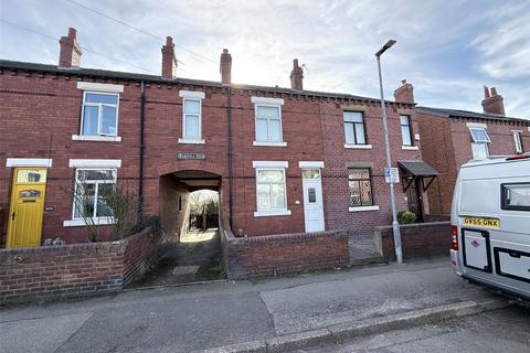 3 bedroom terraced house to rent, Newton Avenue, Wakefield, West Yorkshire, WF1